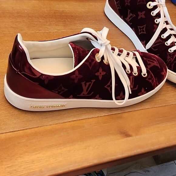 Authentic Louis Vuitton Front Row Red Velvet Monogram Patent Sneakers Shoes 39 - Picture 2 of 7